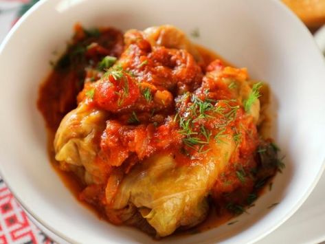 Golumpki Recipe, Best Cabbage Rolls Recipe, Polish Stuffed Cabbage, Polish Heritage, Cabbage Rolls Recipe, Stuffed Cabbage, Cabbage Leaves, Fall Food, Cabbage Rolls