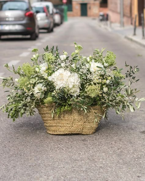 Blue Green Wedding, Basket Flower Arrangements, Victoria Wedding, Spring Floral Arrangements, Memorial Flowers, Bridal Tea, Garden Party Wedding, Wedding Arrangements, Flower Branch