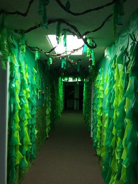 Shipwrecked VBS. Hallway vines. Live It Out Vbs, Shrek Hallway Decorations, Rainforest Hallway Decorations, Creation Vbs Decorations, Wildlive Vbs Decorations, Jungle Theme Vbs Decorations, Jungle Vbs Decorations, Jungle Vbs, Vbs Jungle