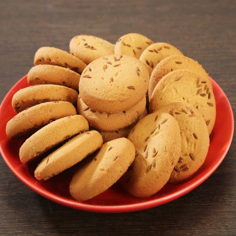 Eggless Cookie Recipes, Eggless Cookies, Butter Pasta, Fusion Food, Biscuit Recipe, Butter Chicken, Sweet And Salty, Yummy Snacks, Cake Cookies