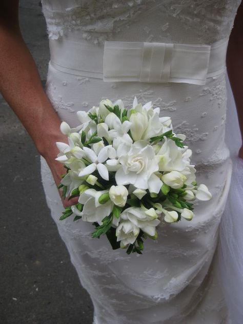 Gardenia Bridal Bouquet, Gardenia Wedding Flowers, Stephanotis Bouquet, Gardenia Bouquet, Gardenia Wedding, Florida Flowers, Jasmine Bridal, Winter Wedding Bouquet, Bridal Bouquet Flowers