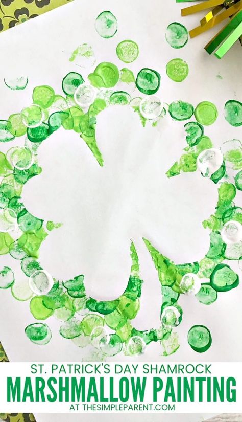 Marshmallow Painting, Shamrock Painting, Shamrock Art, Fete Saint Patrick, March Crafts, St Patricks Crafts, St Patricks Day Crafts For Kids, St Patrick Day Activities, Painting Activities