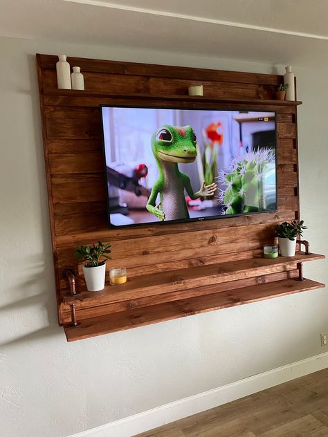 Wall mount tv shelf