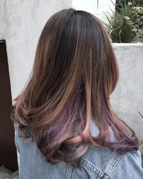 Purple Brown Hair, Underlights Hair, Peekaboo Highlights, Peekaboo Hair, Brown Ombre Hair, Costume Noir, Purple Highlights, Lilac Hair, Hair Color Highlights