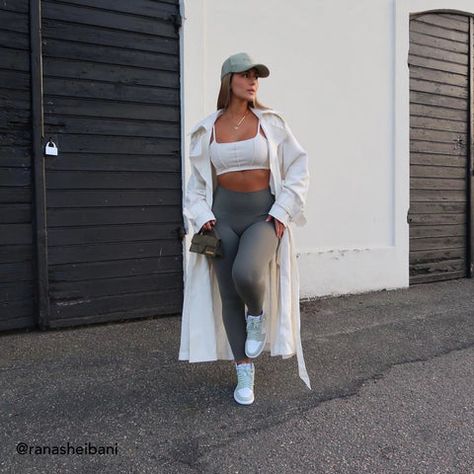 High Top Jordans Outfit, How To Style Jordans, Jordan 1s Outfit, Jordans Outfits, Air Jordan 1 Outfit Women, High Top Jordans, Styling Jordans, Jordan 1 Outfit Women, Jordan 1 Outfit