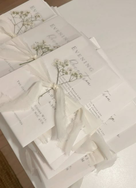 Vellum Wrapped Wedding Invitations With Dried Flowers - Etsy UK White Wedding Envelopes, Vellum Cover Wedding Invitations, Vellum Cards Wedding, Off White Wedding Invitations, Wedding Invitations Wrapped, White Flower Wedding Invitation, Velum Paper Invitations, Wedding Invititation, Vellum Wrapped Invitations