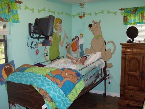 Scooby Doo Bedroom, Scooby Doo Room, Little Boys Bedroom Ideas, Boys Bedroom Ideas Toddler, Scooby Doo Kids, Work At A Pizza Place, Scooby Doo Memes, Baby Toy Box