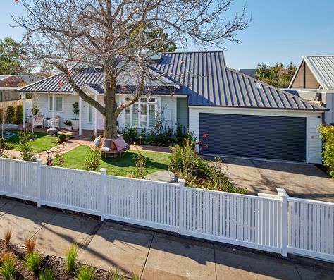 COLORBOND® steel roof in the colour Basalt® Matt in a Snaplock profile in a 290mm pan width with a 38mm rib height #COLORBONDsteel #COLORBONDsteelMatt #BasaltMatt Deep Ocean Colorbond, Basalt Colorbond Roof, Basalt Colorbond, White Picket Fence House, Colorbond Roof, Neutral Interior Design, Coastal Exterior, Roof Ideas, Country Interior Design