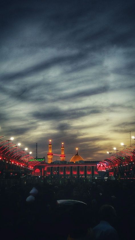 Night view of Karbala Bain ul Haramain Karbala Photography Hd Wallpaper, Karbala Photography Hd, Ya Hussain Wallpaper, Muharram Pictures, Imam Hussain Karbala, Karbala Video, Iphone Wallpaper Photography, Karbala Pictures, Hussain Karbala