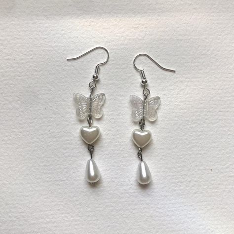 🤍 earrings • handmade white and clear silver... - Depop Simple Bead Earrings, Y2k Earrings, Diy Beaded Rings, Eyeliner Makeup, Earrings Design, Minecraft Ideas, Handmade Wire Jewelry, Jewel Box, Handmade Wire