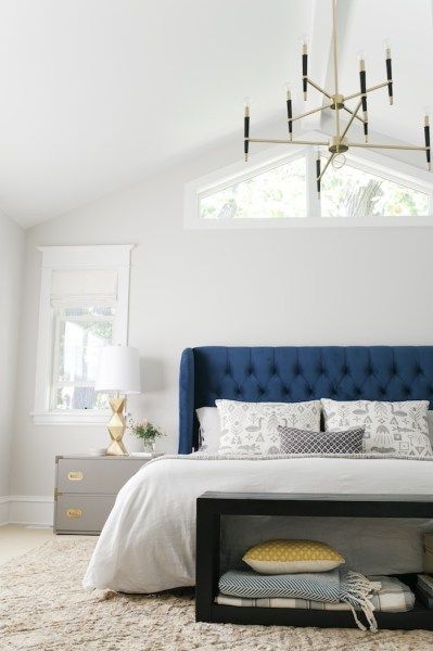 Crushed Ice by Sherwin Williams Crushed Ice Sherwin Williams, Feng Shui Bedroom Ideas, White Tufted Bed, Bedroom Ideas Luxury, Blue Headboard, Feng Shui Bedroom, Storage Bench Bedroom, King Sized Bedroom, Lit King Size