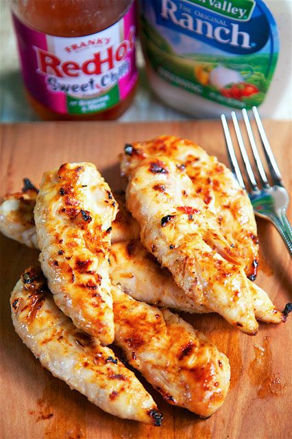 Sweet Chili Ranch Grilled Chicken - Plain Chicken Chicken Marinate, Grilled Chicken Recipes Easy, Sweet Chili Chicken, Easy Grilled Chicken, Ranch Recipe, Grilled Chicken Recipes, Asparagus Recipe, Sweet Chili Sauce, Sweet Chili