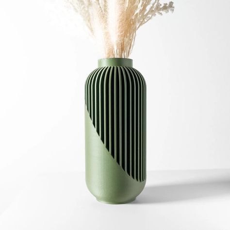 Welcome to HurriShop: Your Gateway to have many of unique vases for your home decor. https://hurrishop.etsy.com Dining Room Centerpiece, 3d Decor, Modern Vase, Vase Design, Succulent Planter, How To Preserve Flowers, Perfect Gift For Her, Art Moderne, Plant Lover