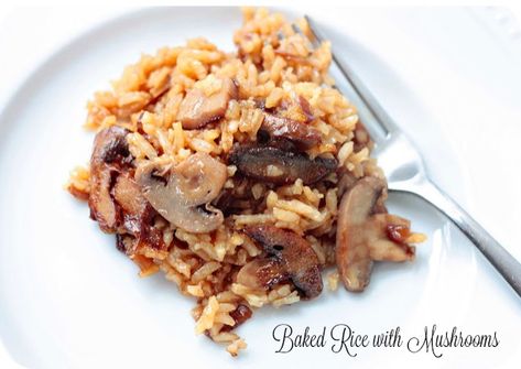 Baked Rice with Mushrooms~this was a "church potluck" staple in my childhood. I still think this is the best rice ever:-) Mushroom Rice Casserole, Aroma Rice Cooker, Mushroom Rice, Rice Side, Canned Mushrooms, Baked Rice, Brown Rice Recipes, Sauteed Veggies, Rice Casserole