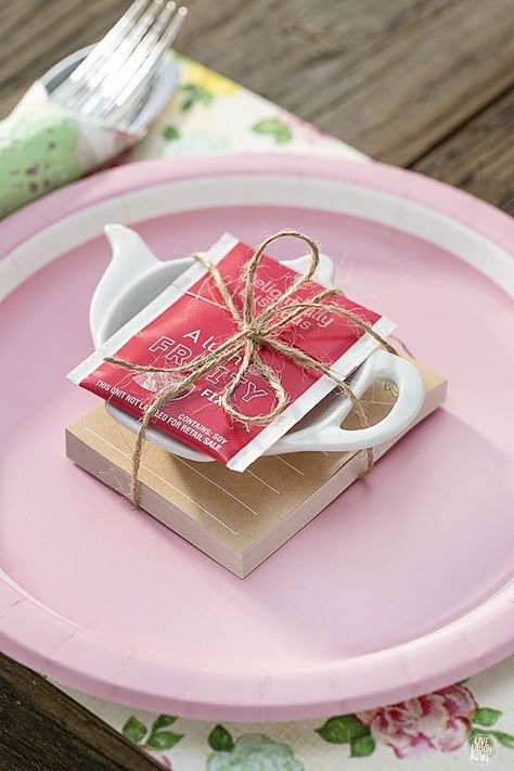 Fun favor idea for a tea party! livelaughrowe.com Christmas Tea Party, Tea Favors, English Tea Party, Tea Party Favors, High Tea Party, Tea Party Theme, Spring Tea, Tea Party Food, Tea Party Decorations