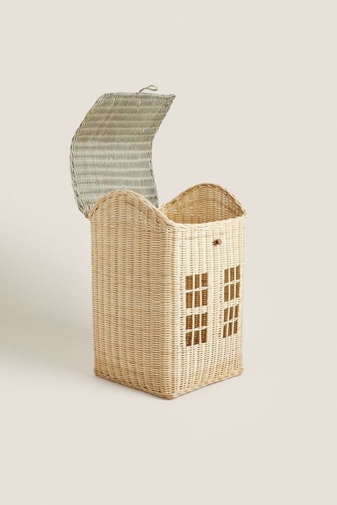 House With Windows, Rattan House, Baskets With Lids, Toy Baskets, Toy Wagon, Kids Baskets, Storage Baskets With Lids, Rattan Storage, Nursery Toys