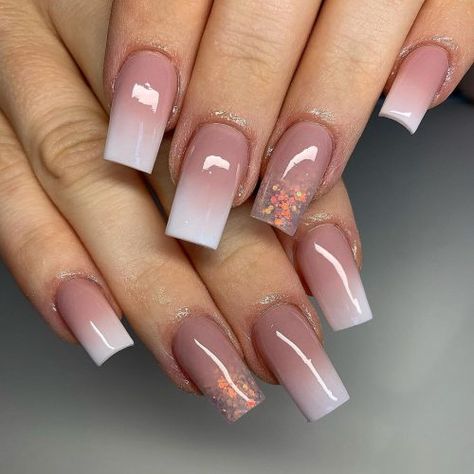 Medium Length Ombre Nails, Fall Ombre Nails Ideas Autumn, 3 Color Ombre Acrylic Nails, Ombré Winter Nails, Ombre Nails For Black Women, Brown And White Ombre Nails, November Ombre Nails, Two Tone Ombre Nails, Ombre Nails Autumn