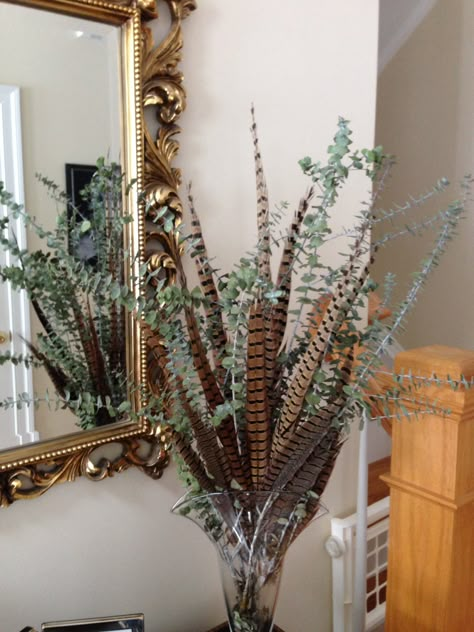 Pheasant Feather Crafts Diy, Wildlife Decorating Ideas, Duck Mounts In Living Room, Feather Decoration Ideas, Decorating With Feathers, Turkey Feather Decor, Pheasant Decor, Pheasant Feather Decor, Hunting Home Decor