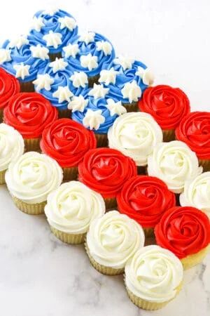 Flag Cupcake Cake, 4th Of July Cupcake Ideas, Flag Cupcakes, Red White And Blue Cupcakes, White And Blue Cupcakes, 4th Of July Cakes, 4th Of July Cupcakes, Almond Cupcakes, Fourth Of July Cakes