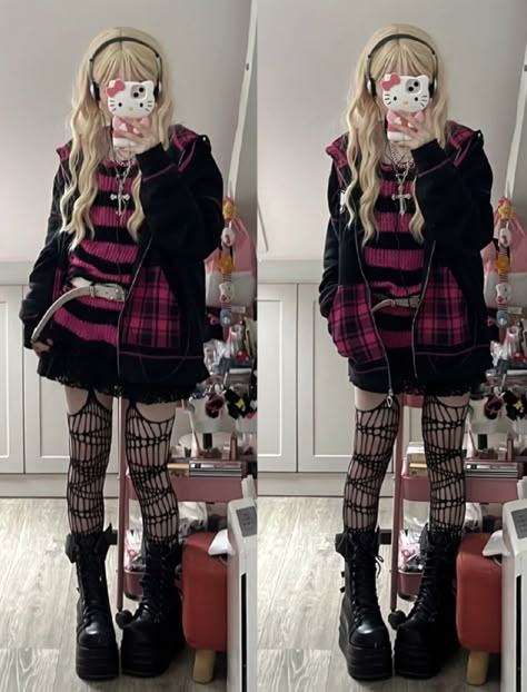 Goth Punk Outfits, Goth Kawaii Fashion, Alt Style Outfit, Villain Clothing, Cute Emo Outfits, Fire Clothes, Estilo Harajuku, Earthy Outfits, Harajuku Streetwear