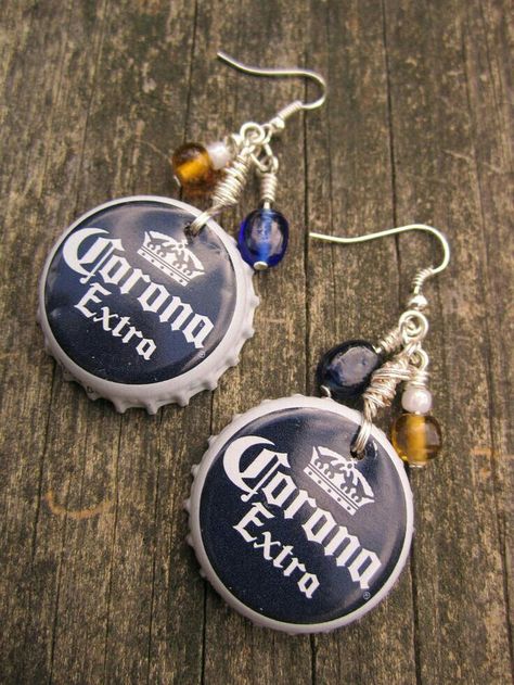 Upcycle Earrings, Beer Crafts, Beer Bottle Crafts, Bottle Top Crafts, Bottle Cap Projects, Bottle Cap Jewelry, Bottle Cap Earrings, Diy Beer, Rope Projects