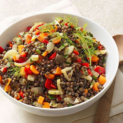 Lentil Pilaf Lentil Pilaf, Lentil Recipes Easy, How To Cook Lentils, Roasted Garlic Recipe, Grain Bowl Recipe, Light Side Dishes, Lentil Salad Recipes, Pilaf Recipe, Lentil Burgers