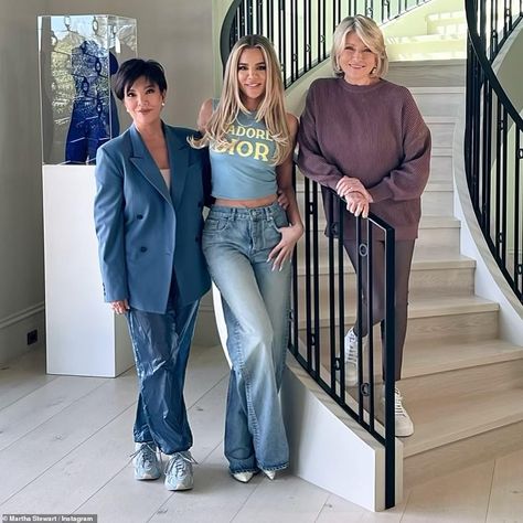 Estilo Khloe Kardashian, Khloe Kardashian Outfits, Kris Jenner Style, Khloe Kardashian Style, Jenner House, Lifestyle Entrepreneur, Kloe Kardashian, Hidden Hills, Kardashian Outfit