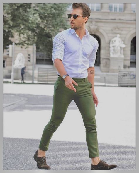 army green White Shirt Green Pants Men, Army Green Pants Outfit Men, Army Green Shirt Outfit, Army Green Pants Outfit, Cloth Branding, Army Green Outfit, Green Shirt Outfits, Mens Formal Outfits, Uniqlo Outfit