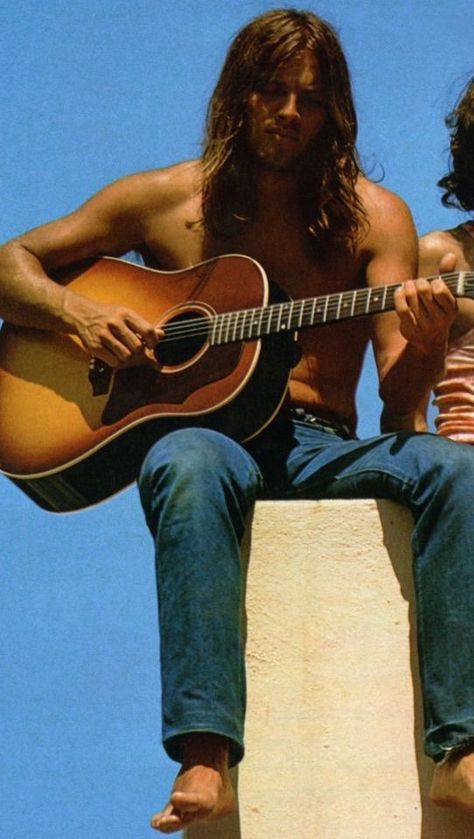 David Gilmour (1970) David Gilmour Children, Pink Floyd Pictures, Dave Gilmour, David Gilmour Guitar, David Gilmour Pink Floyd, Pink Floyd Art, Richard Williams, Dimebag Darrell, Richard Wright