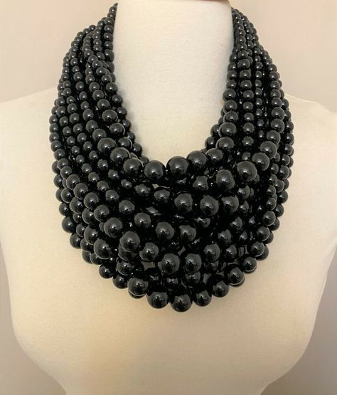 Black Statement Necklace, Dramatic Necklace, Frog Necklace, Black And Gold Wedding, Black Necklace Statement, Exotic Jewelry, Chunky Bead Necklaces, Pearls Jewelry, Large Necklace