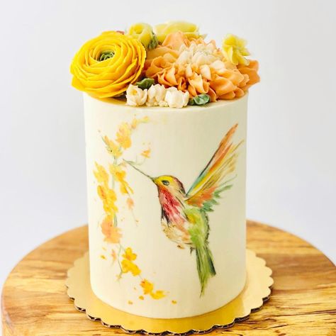 Cake With Hummingbird Decoration, Hummingbird Themed Cake, Hummingbird Cake Decorating Ideas, Hummingbird Decorated Cake, Hummingbird Cake Design, Bird Cake Ideas, Bird Theme Cake, Hummingbird Cakes, Hummingbird Birthday