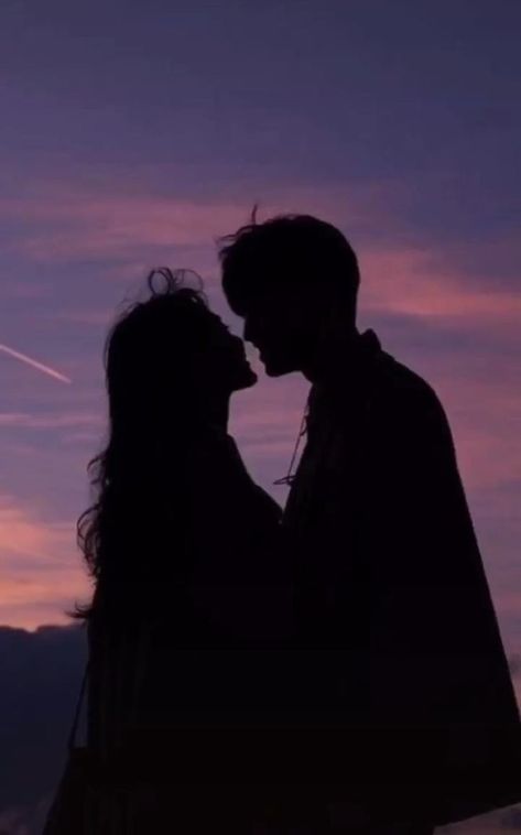 Image Couple, Romantic Couple Images, Couple Silhouette, Romantic Couples Photography, Shadow Photos, Cute Couple Wallpaper, Cute Couples Photos, Cute Couple Selfies, Photo Couple