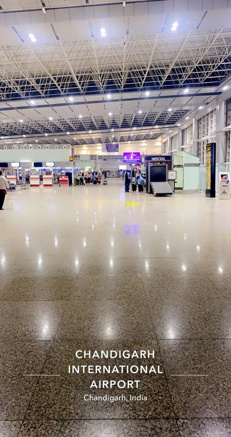 Airport Snapchat, Man Room Design, Chandigarh Airport, Indira Gandhi International Airport, Snap Map, Birthday Balloons Pictures, Less Social Media, Airplane Window View, Airplane Window