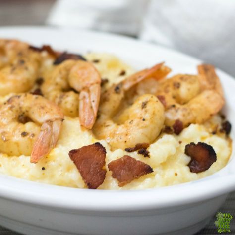 Cheesy Gluten Free Shrimp and Grits Peruvian Beef, Gluten Free Shrimp, Bacon Grits, Easy Gluten Free Meals, Gluten Free Chicken Broth, Gluten Free Meals, Peas And Carrots, Cilantro Sauce, Paleo Life