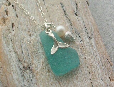 Whale Tail Necklace, Sea Jewelry, Beachglass Jewelry, Sea Glass Crafts, Whale Tail, Sea Glass Necklace, Sea Glass Art, Shell Crafts, Shell Jewelry