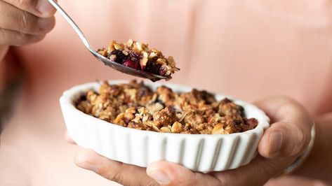 Mulberry Apple Crumble Recipe - Rancho La Puerta Mulberry Crumble, Mulberry Crumble Recipe, Mulberry Benefits, Berry Crumble Recipe, Mulberry Recipes, Apple Crumble Recipe, Berry Crumble, Apple Cobbler, Berry Cheesecake