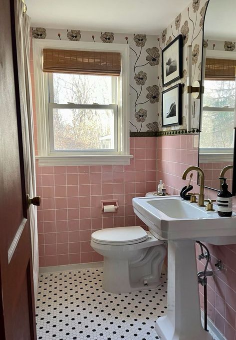 Pink And Black Tile Bathroom, Vintage Pink Tile Bathroom, Pink Tile Bathroom, Black Tile Bathrooms, Pink Tile, Condo Bathroom, Retro Tiles, Pink Tiles, Black Tiles