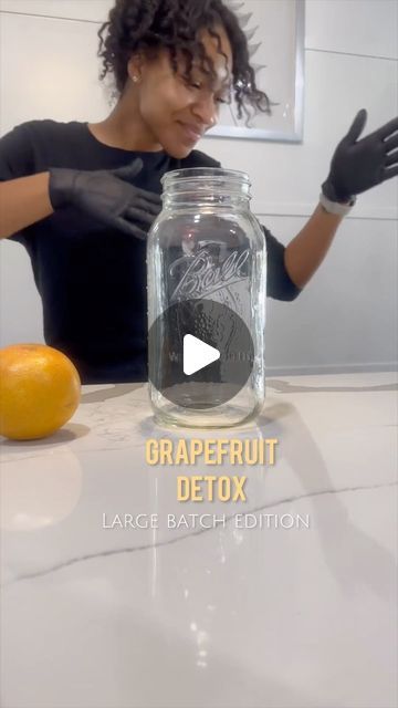 @juicewithkeya on Instagram: "Portions below 👇🏼 6 Grapefruits 🍊 7 Oranges 🍊 8 Apples 🍎 1 inch Ginger 💛 #healthy #recipes #coldpressedjuice #juicing #juice #grapefruit #foryoupage #delicious #detox #explorepage #fyp" Juicing Grapefruit Recipes, Grapefruit Juice Recipe, Smoothie Supplements, Grapefruit Recipes, Cold Pressed Juice, Juice Recipes, Healthy Detox, Apple Pear, Grapefruit Juice