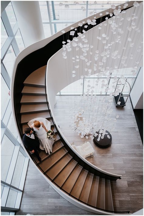 Denver Downtown, Wedding Minimal, Denver Elopement, Minimal Wedding Dress, Le Meridien, Chic Wedding Dresses, Wedding Colorado, Colorado Wedding Photography, Downtown Denver