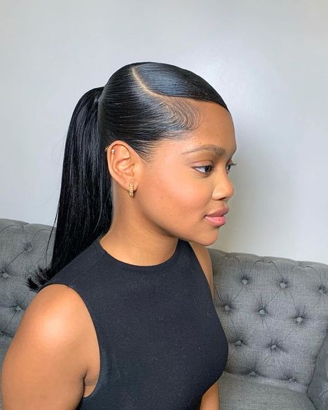 Swoop Ponytail Hairstyles, Side Swoop Ponytail, Ponytail Variations, Swoop Ponytail, Low Pony Hairstyles, Side Swoop, Sleek Braided Ponytail, Low Ponytail Hairstyles, Hairstyles Trending