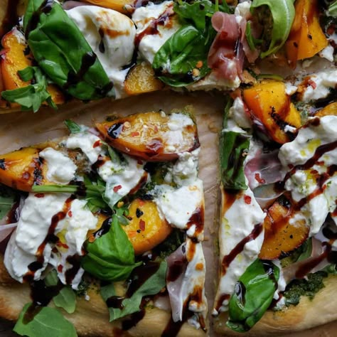 Summer Flatbread (Grilled Peaches, Prosciutto, and Burrata) Summer Flatbread Recipes, Peach Flatbread Recipes, Burrata Flatbread Recipes, Flatbread Burrata, Peach Burrata Flatbread, Summer Flatbread, Peach Flatbread, Peach Burrata Prosciutto, Peaches Prosciutto