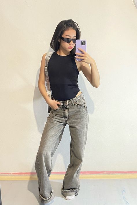 Grey wash low rise baggy jeans, baggy jeans, bodysuit , cut out bodysuit, balenciaga sunglasses, summer fit, baddie vibe, silver handbag, mirror photo, ootd, outfit inspo, zara jeans Bodysuit And Low Rise Jeans, Low Rise Jeans With Bodysuit, Grey Low Rise Jeans Outfit, Body Zara Outfit, Baggy Grey Jeans Outfit, Grey Baggy Jeans Outfit, Baggy Jeans Outfit Summer, Zara Baggy Jeans, Fit Baddie