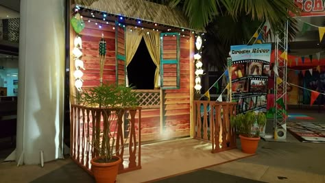 Hari raya Kampung Theme Decor, Diy Raya Decoration, Eid Backdrop Ideas, Hari Raya Decoration Ideas For School, Hari Raya Decoration Ideas Diy, Hari Raya Photobooth, Hari Raya Aidilfitri Decoration, Raya Decoration Ideas, Hari Raya Decoration Ideas