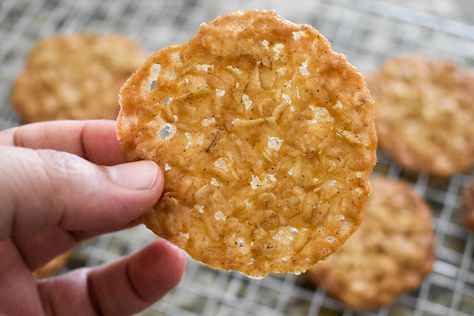 Lace Cookies, Food Scale, Quick Oats, Culinary School, Silicone Baking Mat, Biscuit Cookies, Silicone Baking, Baking Sheets, Small Bowls