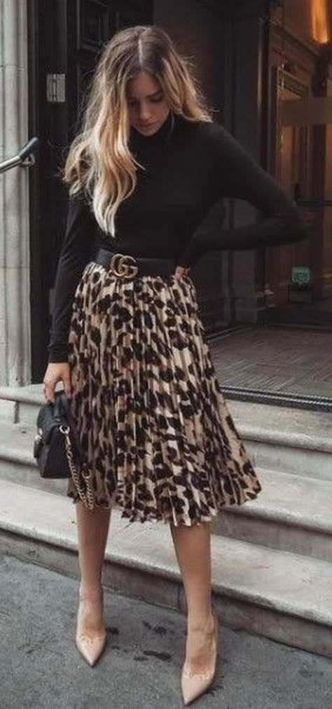 All Black Outfits For Women, Black And White Outfit, Leopard Print Skirt, Black Outfits, Casual Work Outfits, Women Outfits, All Black Outfit, Black Women Fashion, Mode Inspo