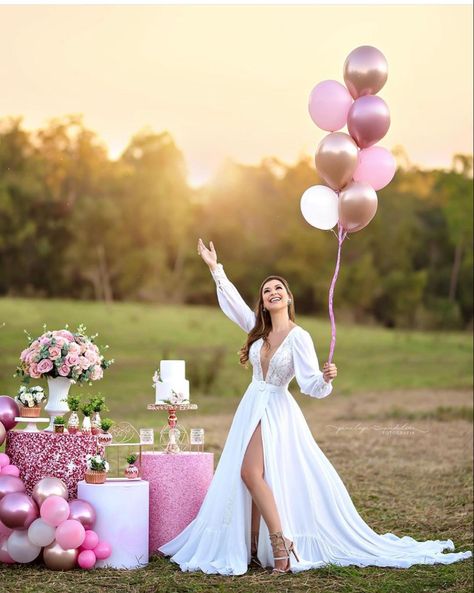 40th Birthday For Women, Couple Outfits Matching, 40th Bday Ideas, Quinceanera Photography, 40 & Fabulous, 21st Birthday Photoshoot, Outdoor Birthday, Creative Photoshoot Ideas, Professional Tips