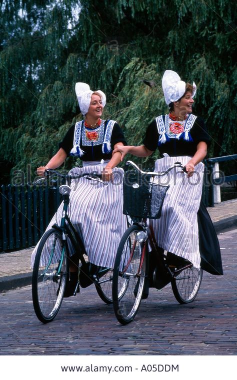 Dutch Women, National Costume Stock Photo #NoordHolland #Volendam Dutch Outfits, Dutch Dress, Dutch Clothing, Dutch Costume, Dutch Heritage, Dutch People, Dutch Women, North Holland, Amsterdam Holland