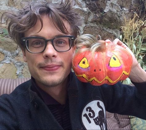 Pumpkin Sculpture, Dr Reid, Dr Spencer Reid, Crimal Minds, Matthew Gray, Aidan Turner, Matthew Gray Gubler, Spencer Reid, Wearing Glasses