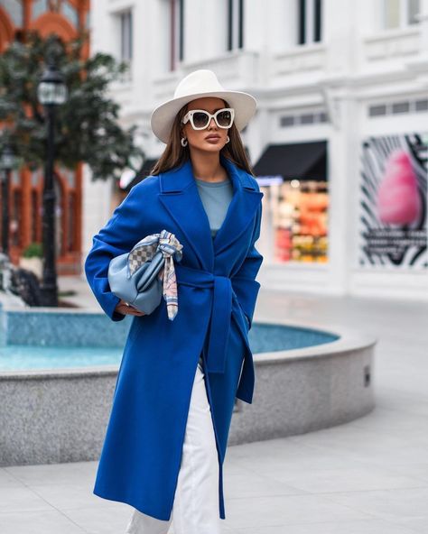 Blue Bentley, Blue Coat Outfit, Rita Tesla, Royal Blue Coat, Elegant Fashion Outfits, Lawyer Fashion, Wool Wrap Coat, Camouflage Outfits, Blue Coat