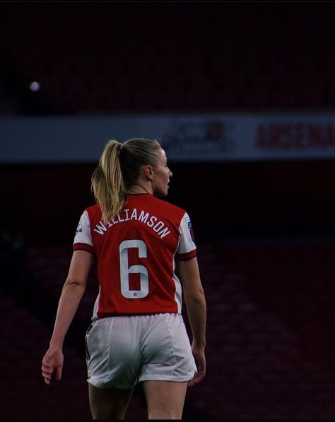 Arsenal Aesthetic, Leah Williamson Wallpaper, Leah Williamson And Jordan Nobbs, 13 Going On 30 Outfits, Arsenal Football Shirt, Soccer Girlfriend, England Ladies Football, Arsenal Shirt, Football Girlfriend